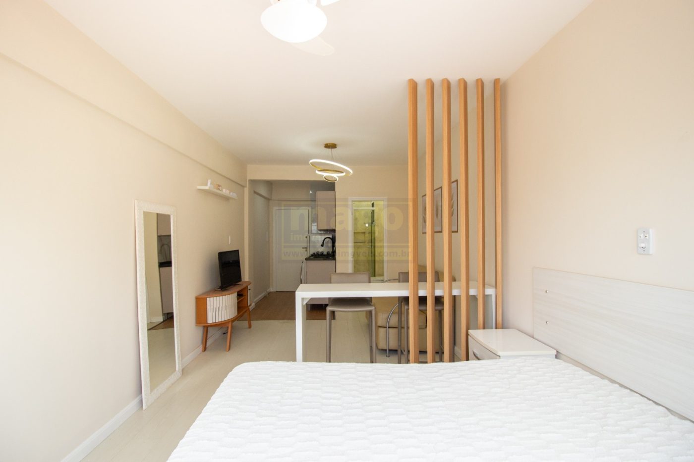 🏡 Studio Reformado à Venda  Excelente Investimento para Airbnb em Balneário Camboriú