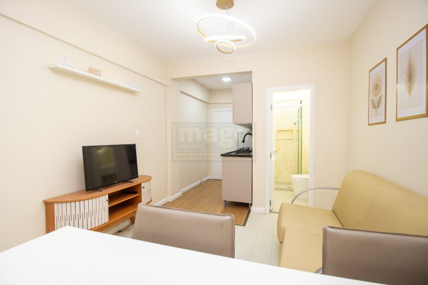 🏡 Studio Reformado à Venda  Excelente Investimento para Airbnb em Balneário Camboriú