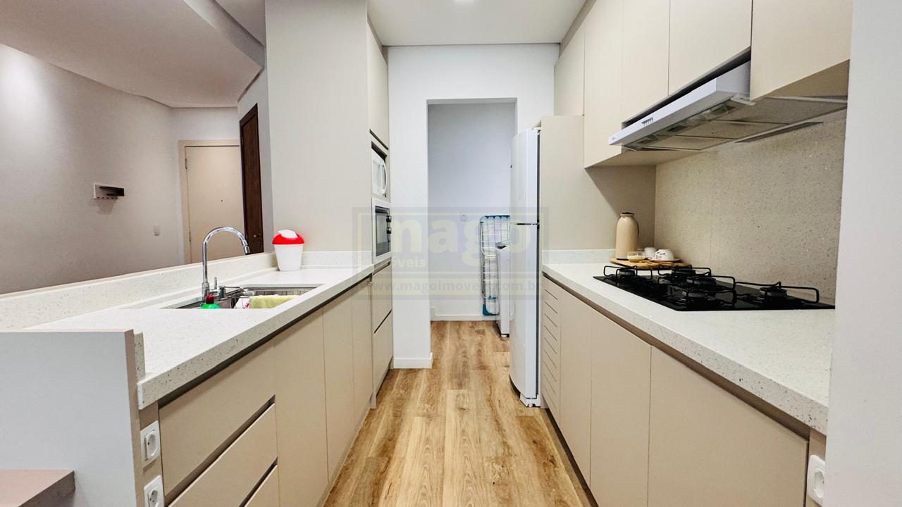 Apartamento para Locação na Avenida Atlântica – 4 Dormitórios e 2 Vagas de Garagem