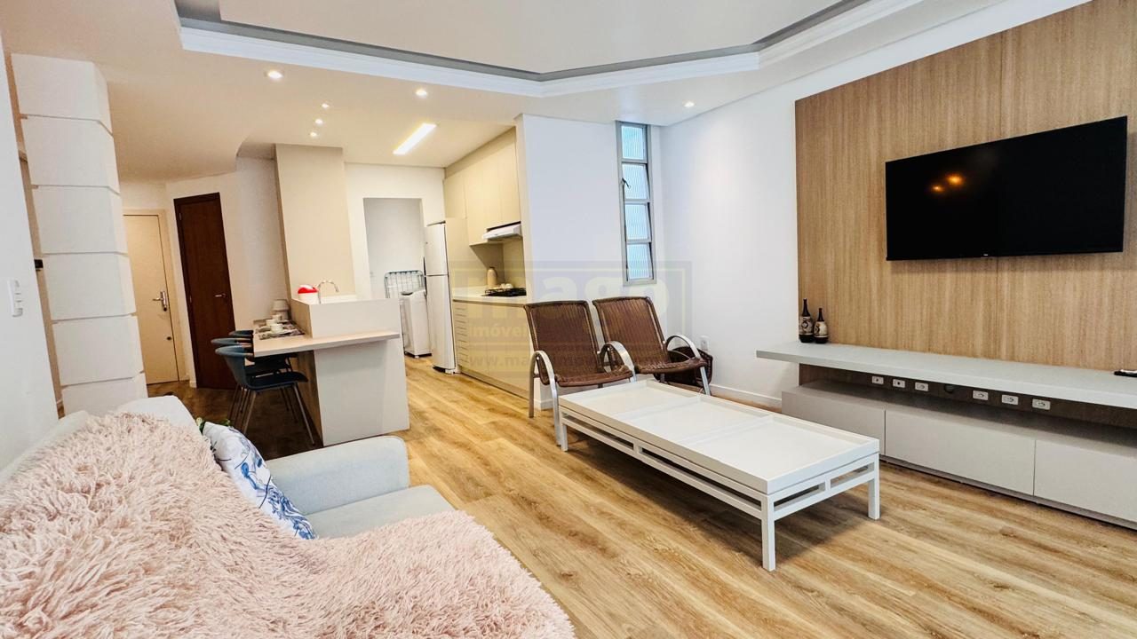 Apartamento para Locação na Avenida Atlântica – 4 Dormitórios e 2 Vagas de Garagem