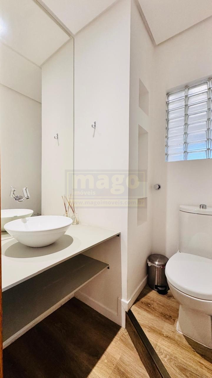 Apartamento para Locação na Avenida Atlântica – 4 Dormitórios e 2 Vagas de Garagem