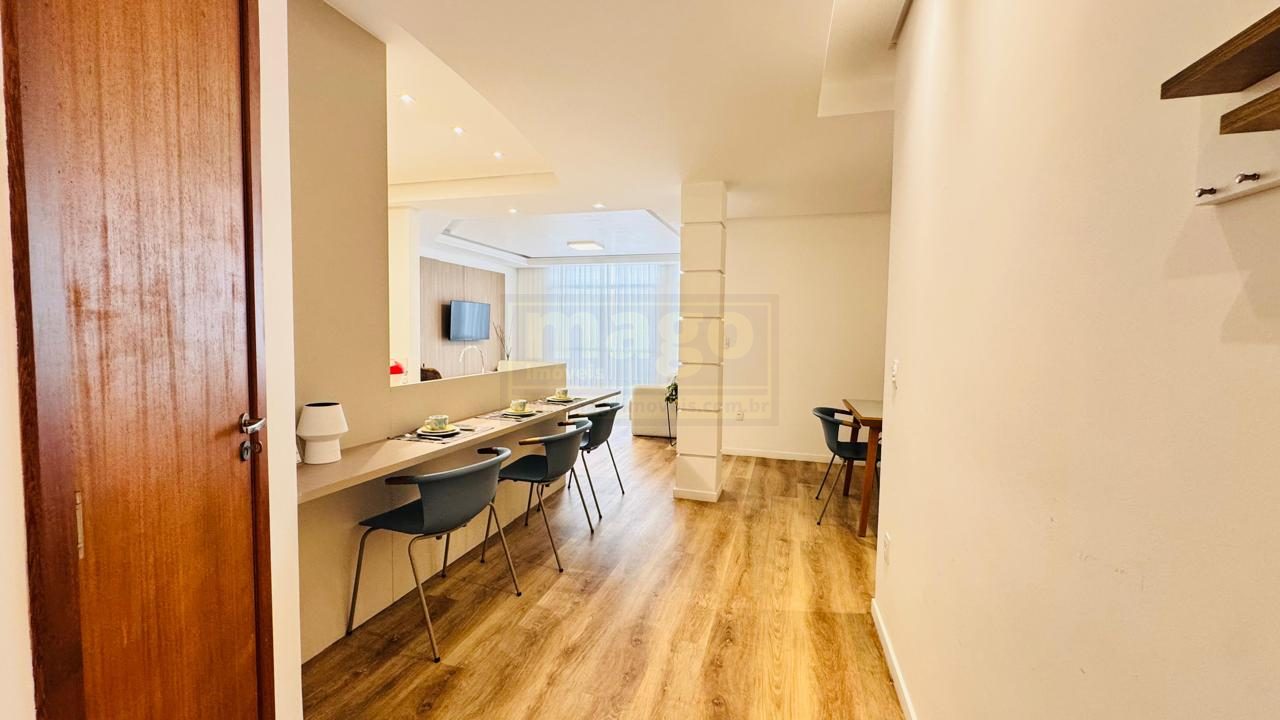 Apartamento para Locação na Avenida Atlântica – 4 Dormitórios e 2 Vagas de Garagem
