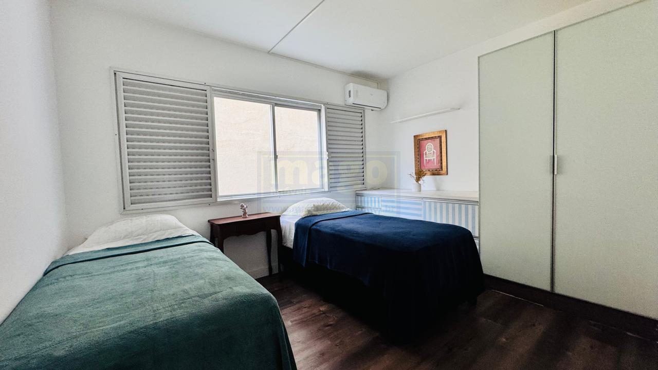  Apartamento para Locação na Avenida Atlântica – 3 Suítes e 1 Vaga de Garagem