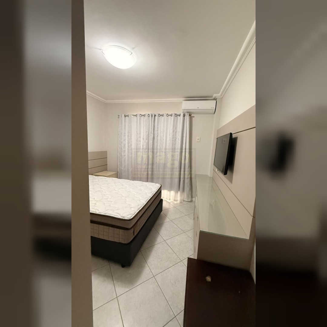 Apartamento 2 quartos para Locação Anual na Avenida Atlântica Balneário Camboriú