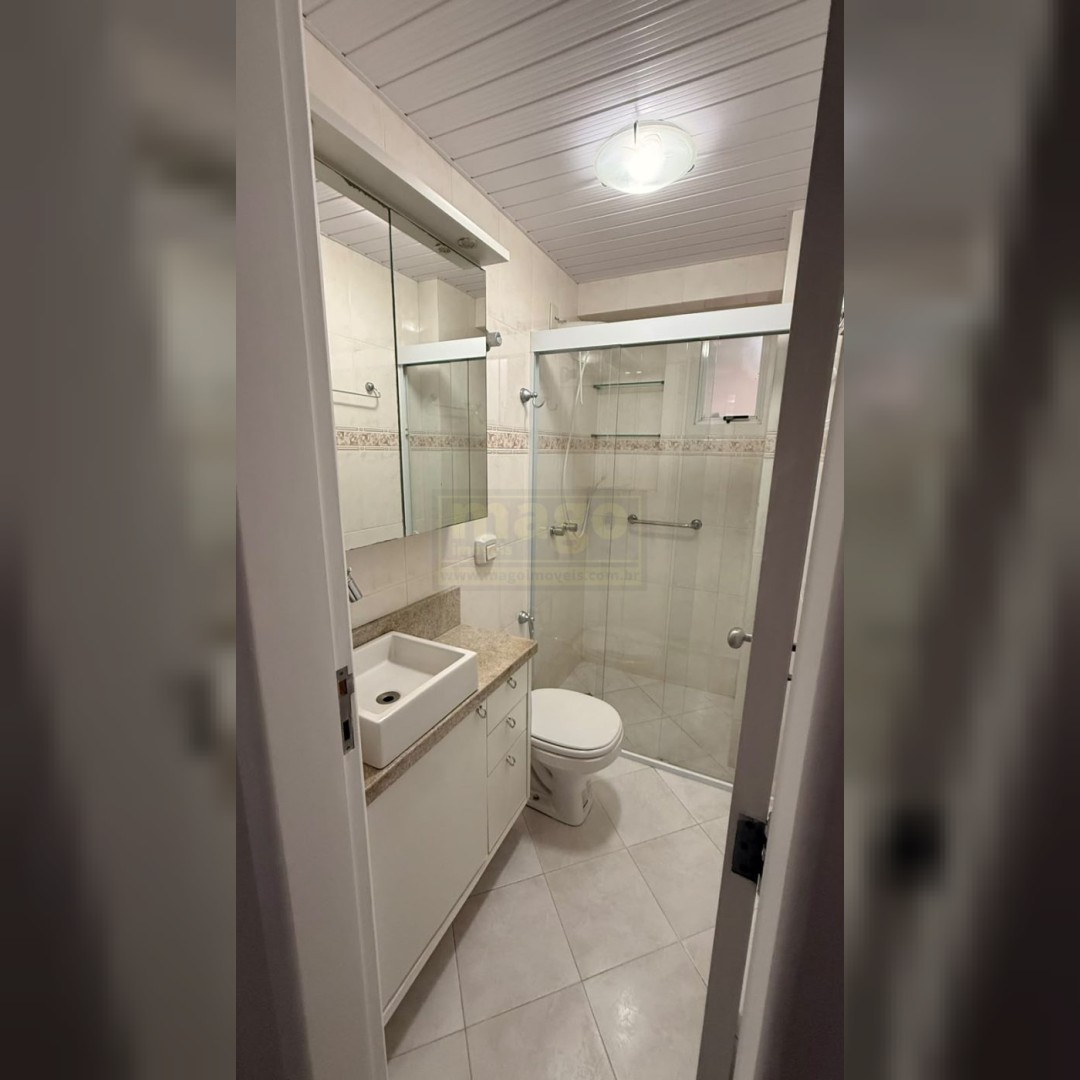 Apartamento 2 quartos para Locação Anual na Avenida Atlântica Balneário Camboriú