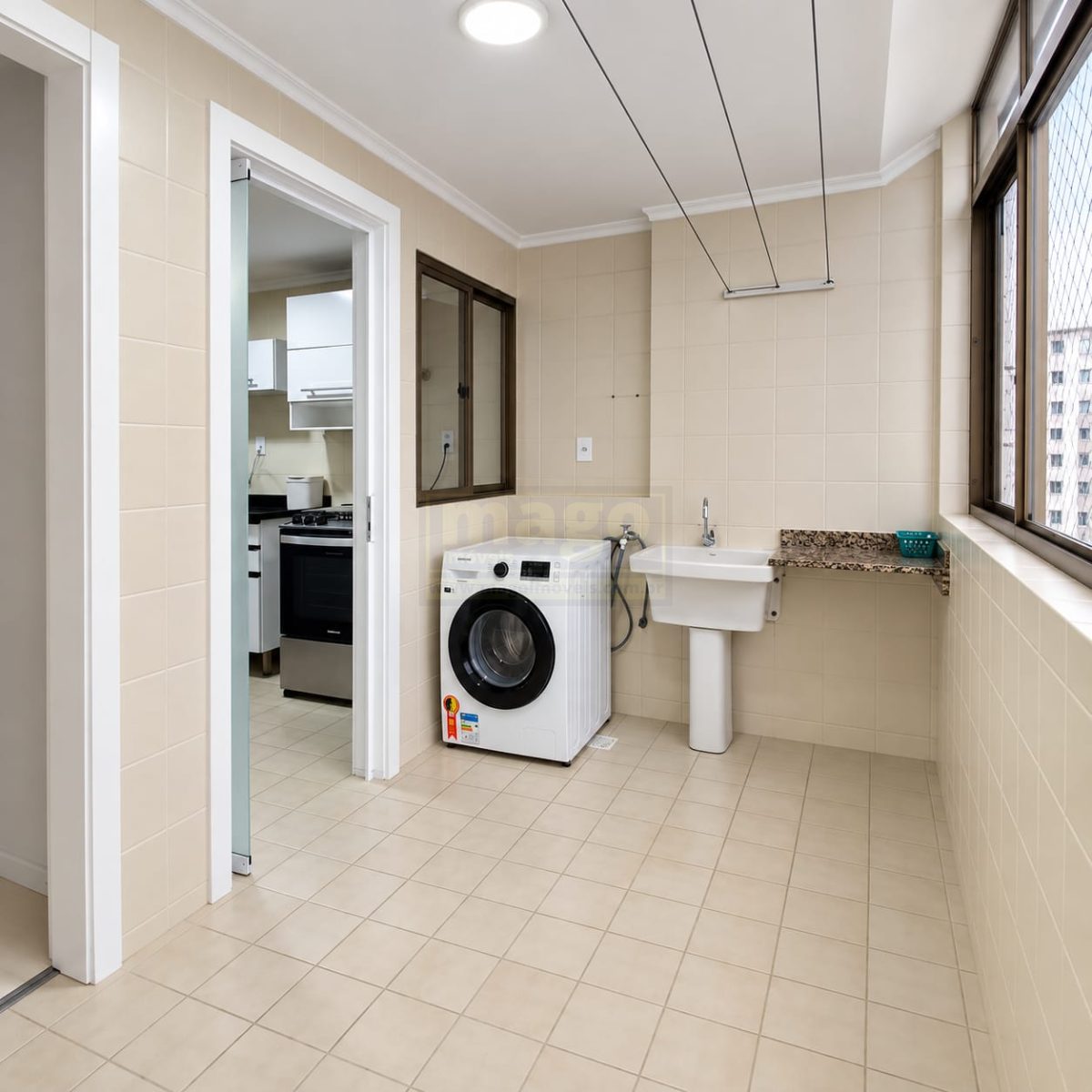 Apartamento 3 quartos para Locação Anual no bairro Centro em Balneário Camboriú