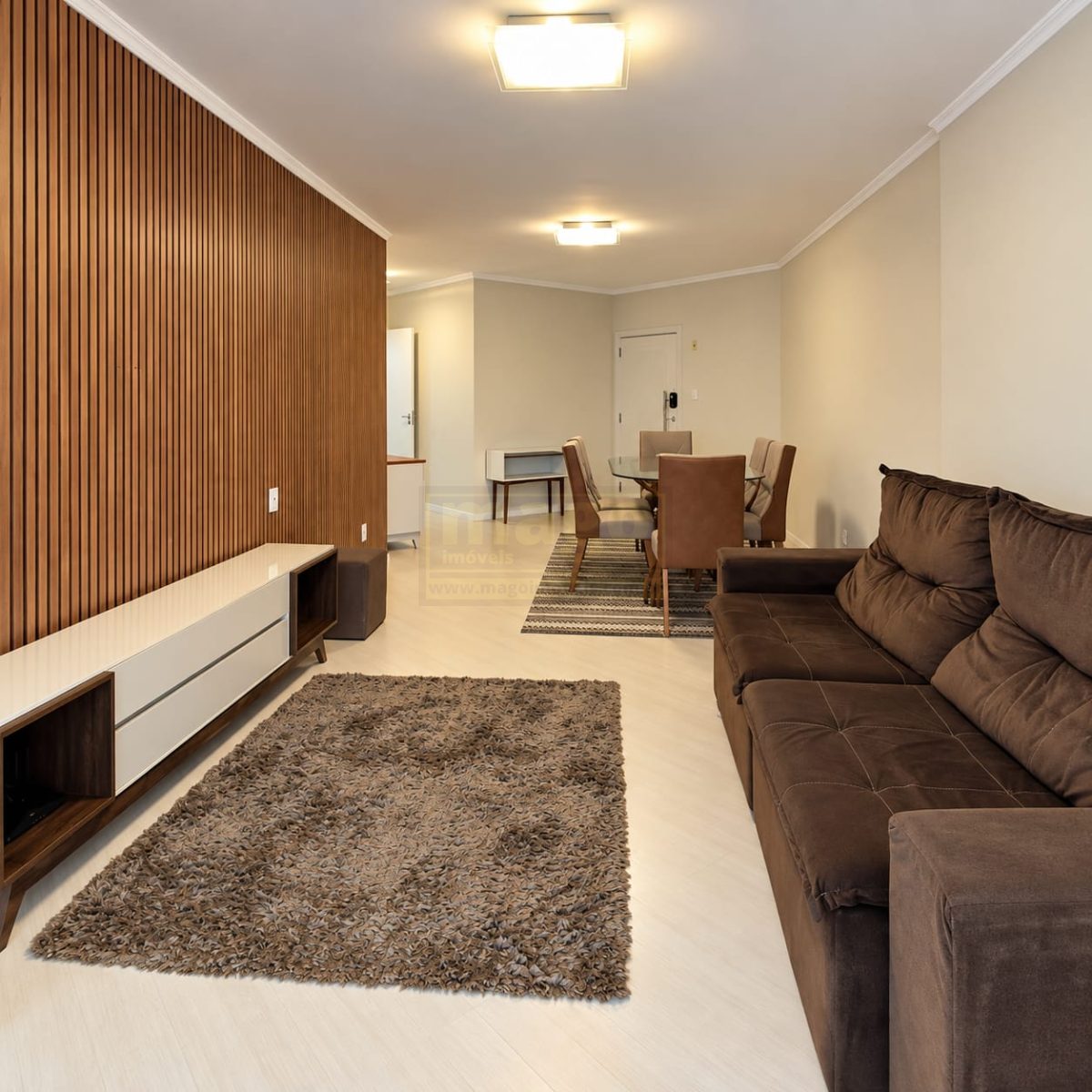 Apartamento 3 quartos para Locação Anual no bairro Centro em Balneário Camboriú